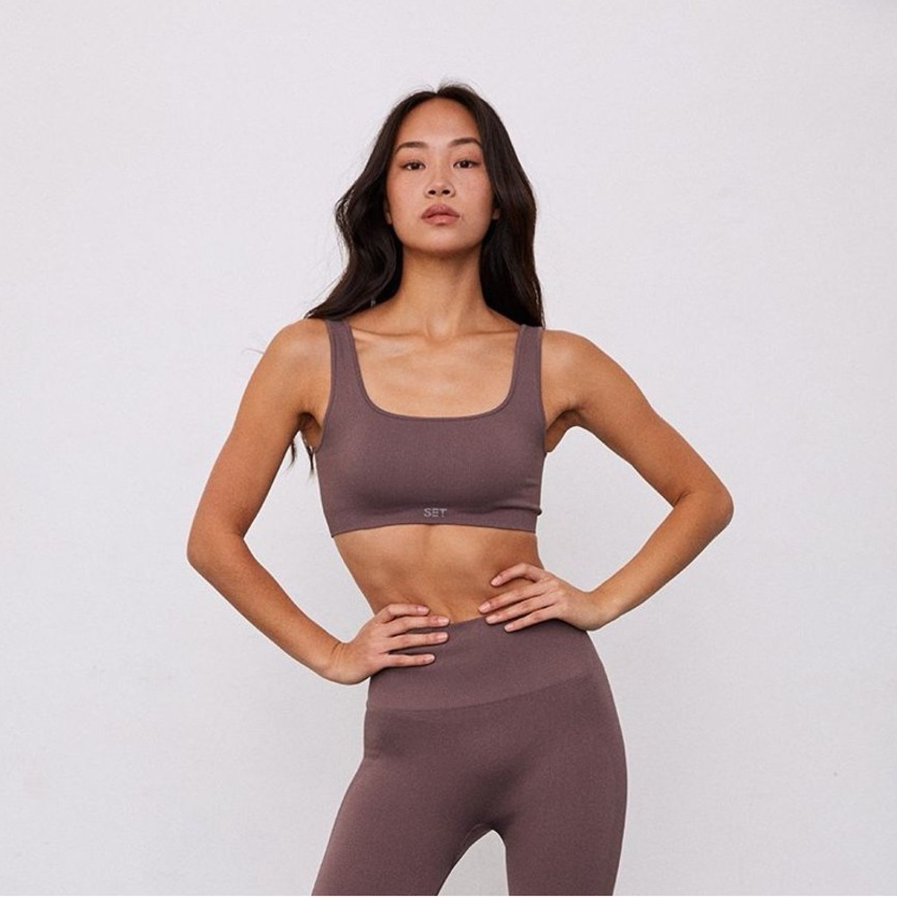 SET ACTIVE SCULPTFLEX® BOX CUT BRA - PEPPER